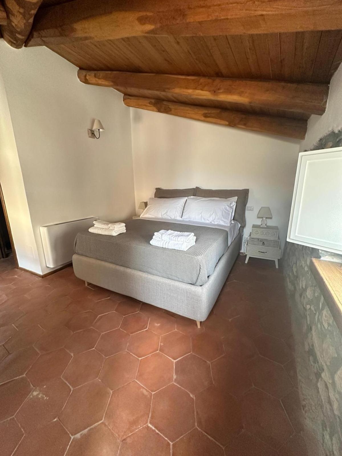 La Mansarda Bed & Breakfast Castellabate Exterior photo